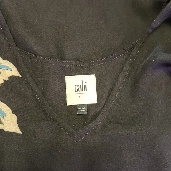 CAbi Fiore Black Floal Tunic Top Short Sleeve V-neck Pullover Semi Sheer - Picture 7 of 7